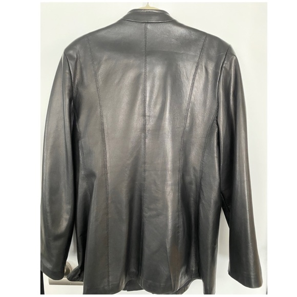 Danier Leather Women’s zip Coat size XL - Picture 2 of 8